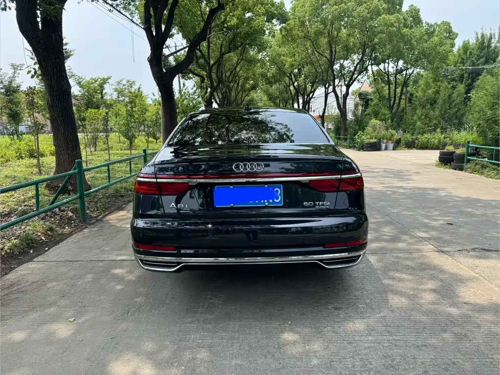 Audi A8 Facelift Plus A8 L 50 TFSI quattro Comfort