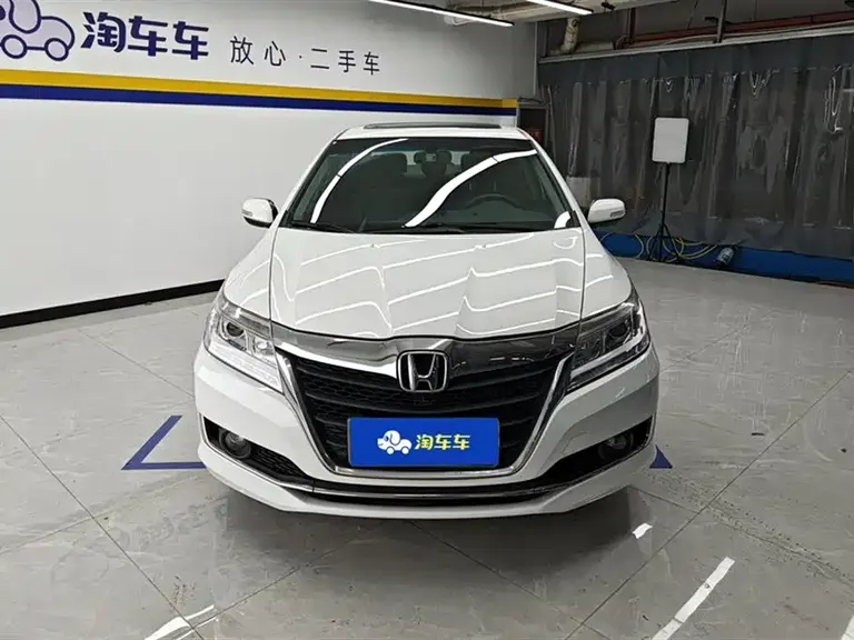 Honda Crider 1.8 L CVT Luxury