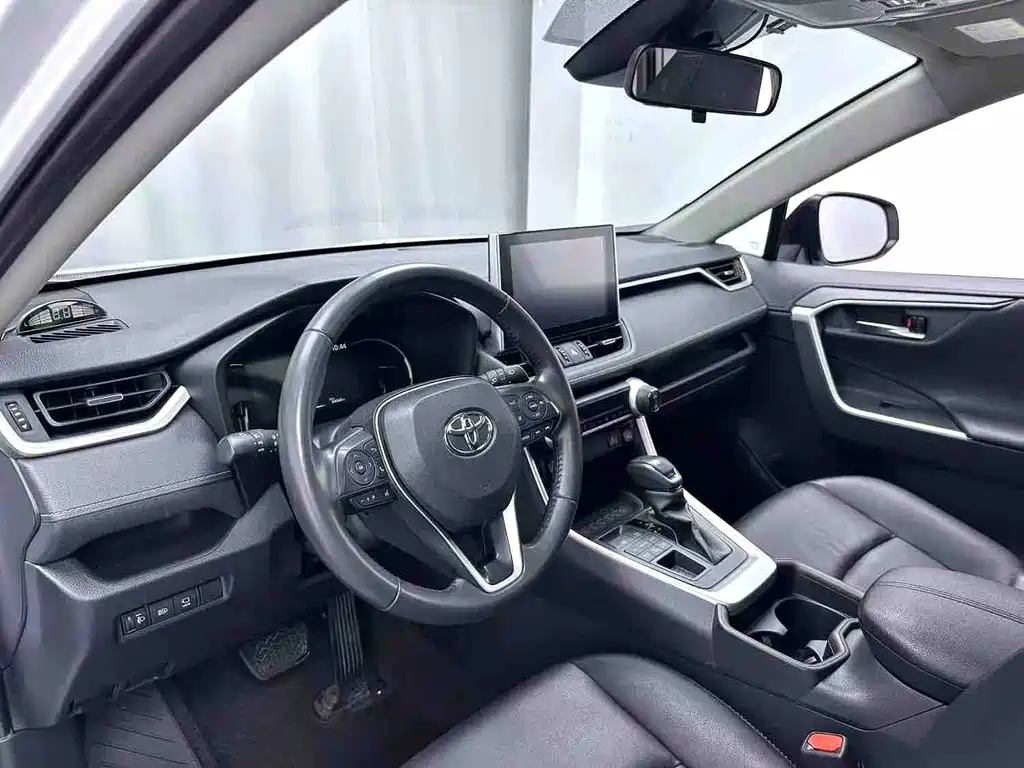 RAV4 2.0 L CVT 4 WD Style Plus