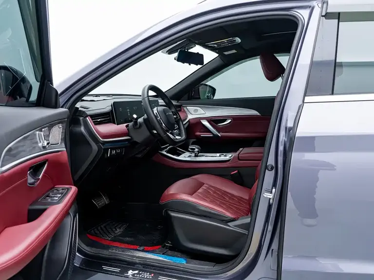 Jetour X70 PLUS 1.6 T DCT Strong 5-seat
