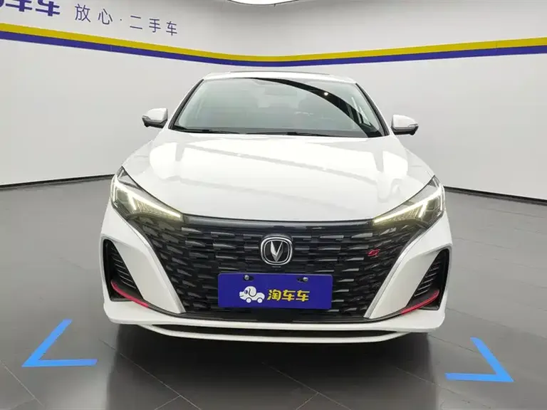 Changan Eado Smooth Enjoyment PLUS Blue Whale NE 1.4 T GDI DCT Distinguished