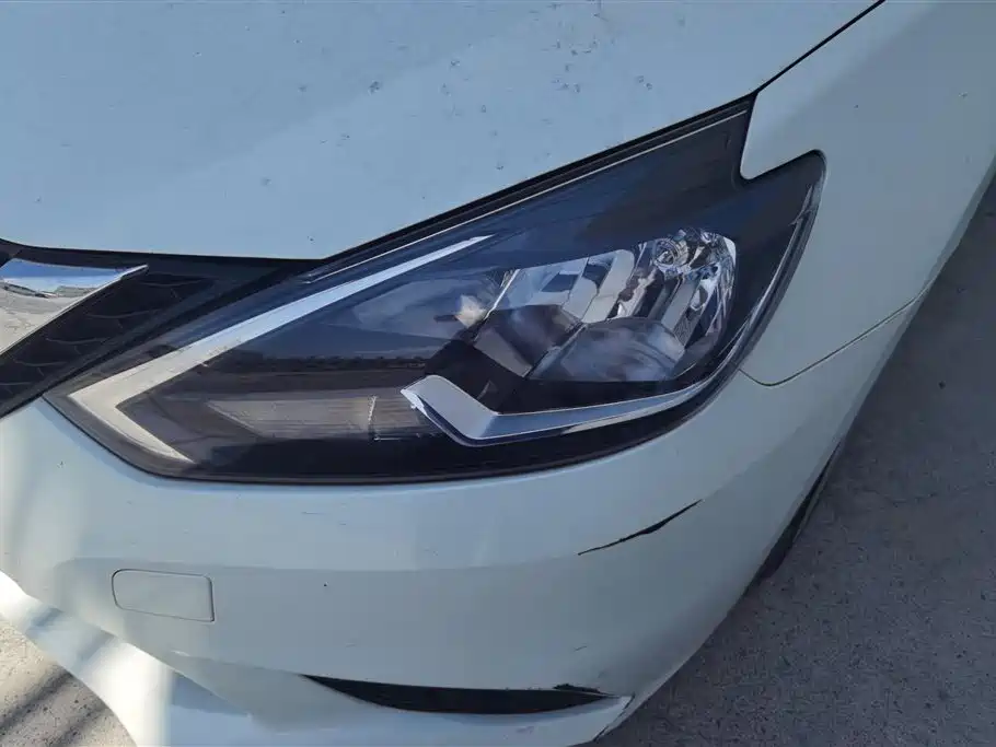 Sylphy Classic 1.6 XE CVT Comfort