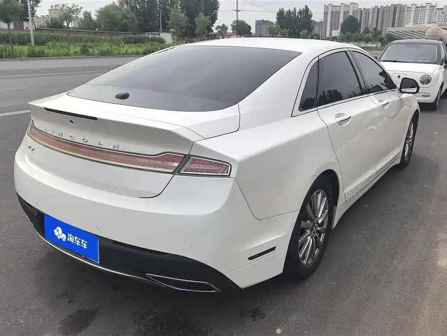 Lincoln MKZ 2.0 T Premium