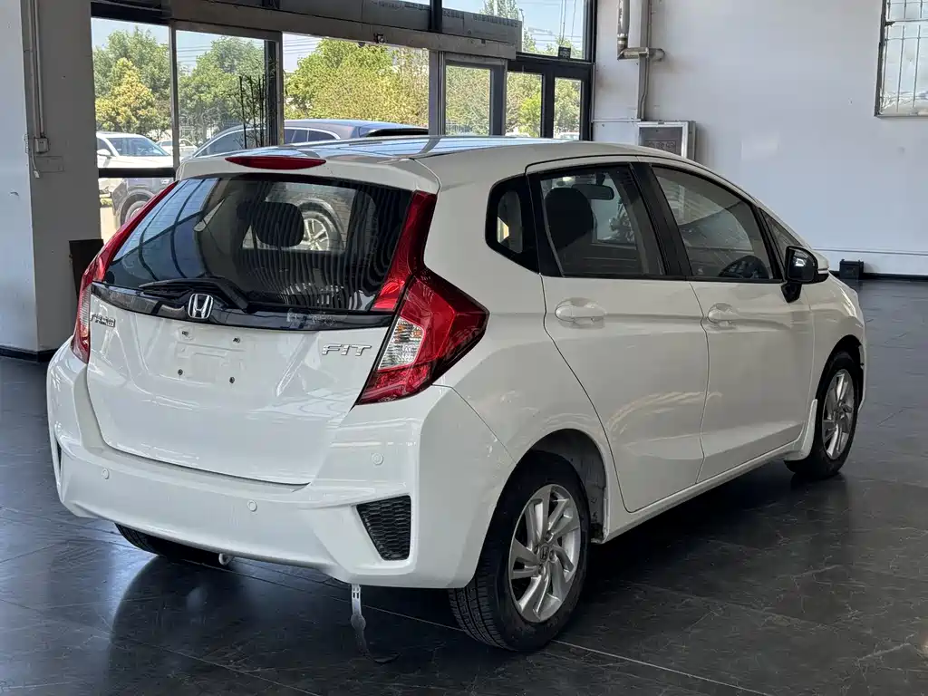 Fit 1.5 L SE CVT Fashion