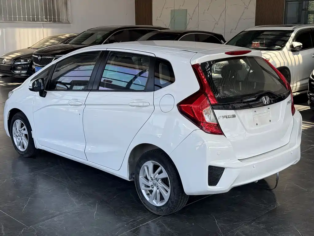 Fit 1.5 L SE CVT Fashion
