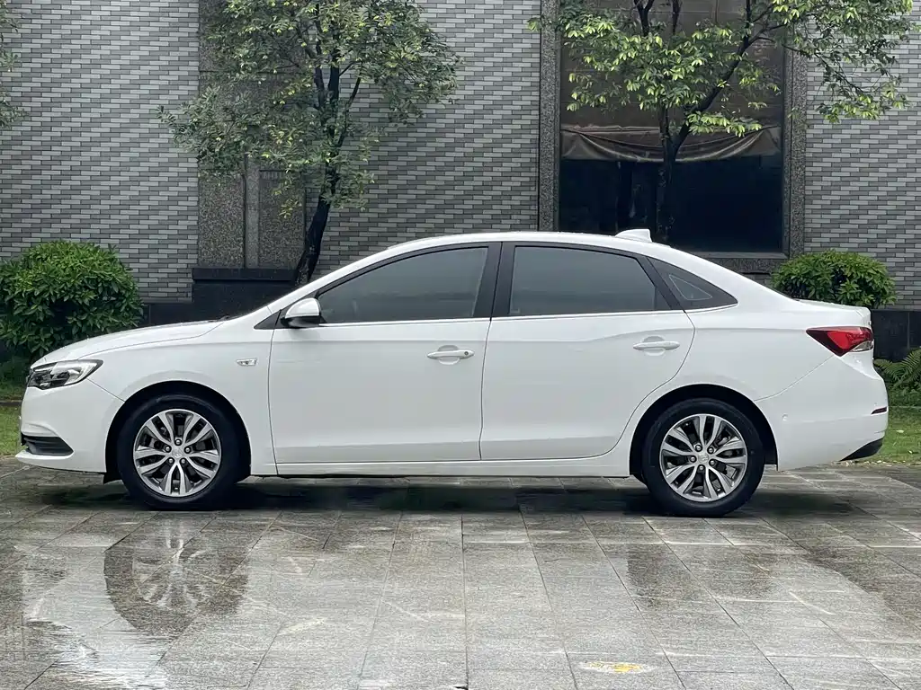 Excelle GT 18 T Auto Connected Elite CN-VI