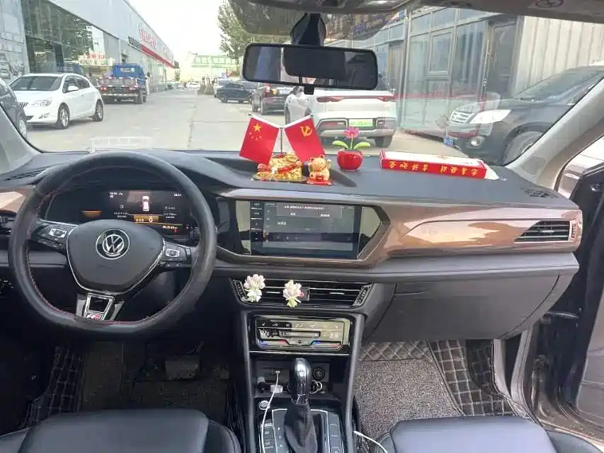 Tharu 280 TSI 2 WD Luxury