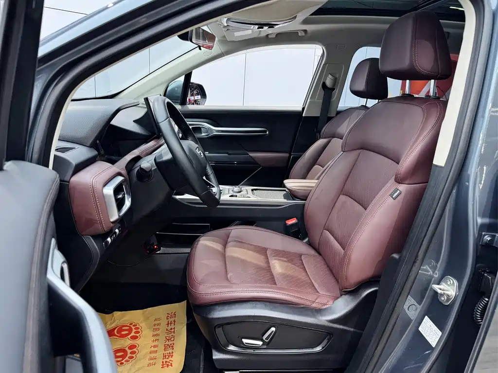 Haoyue 1.8 TD DCT Luxury 7-seat