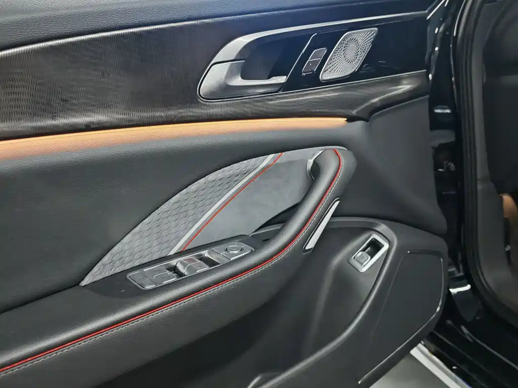 Hongqi H6 2.0 T Zhishang
