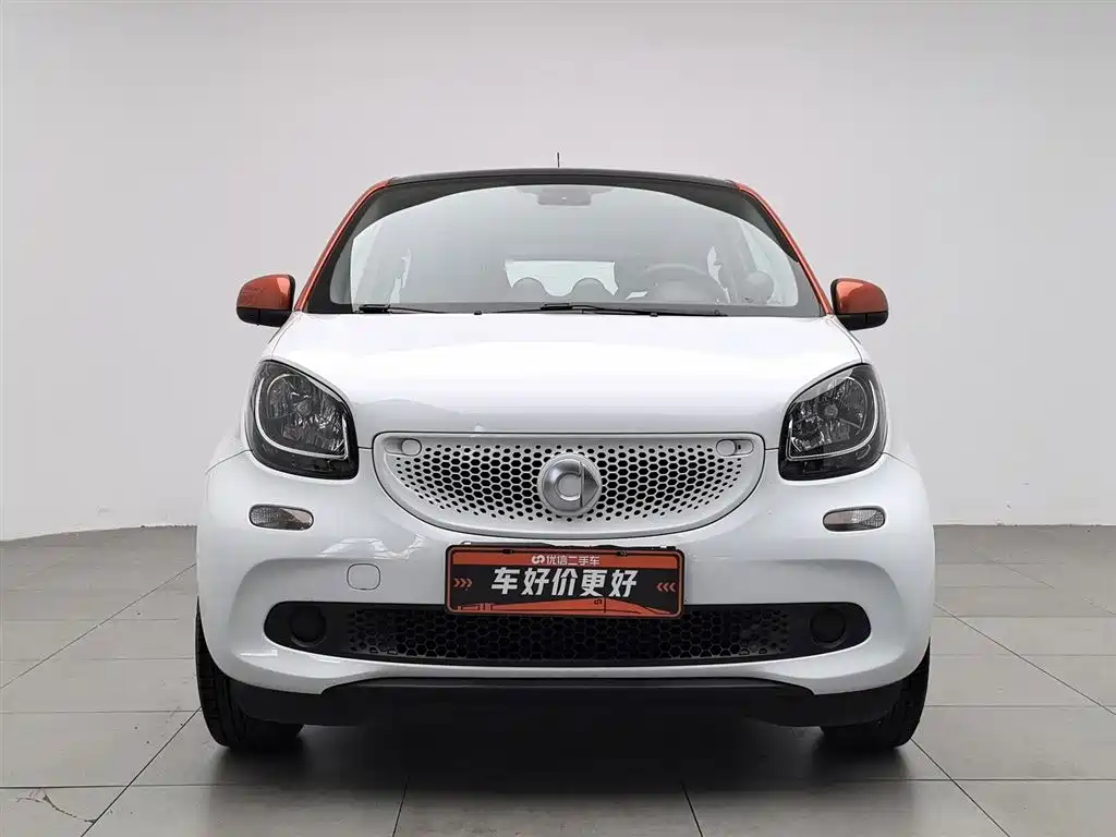 smart forfour 0.9 T 66 kW Pioneer