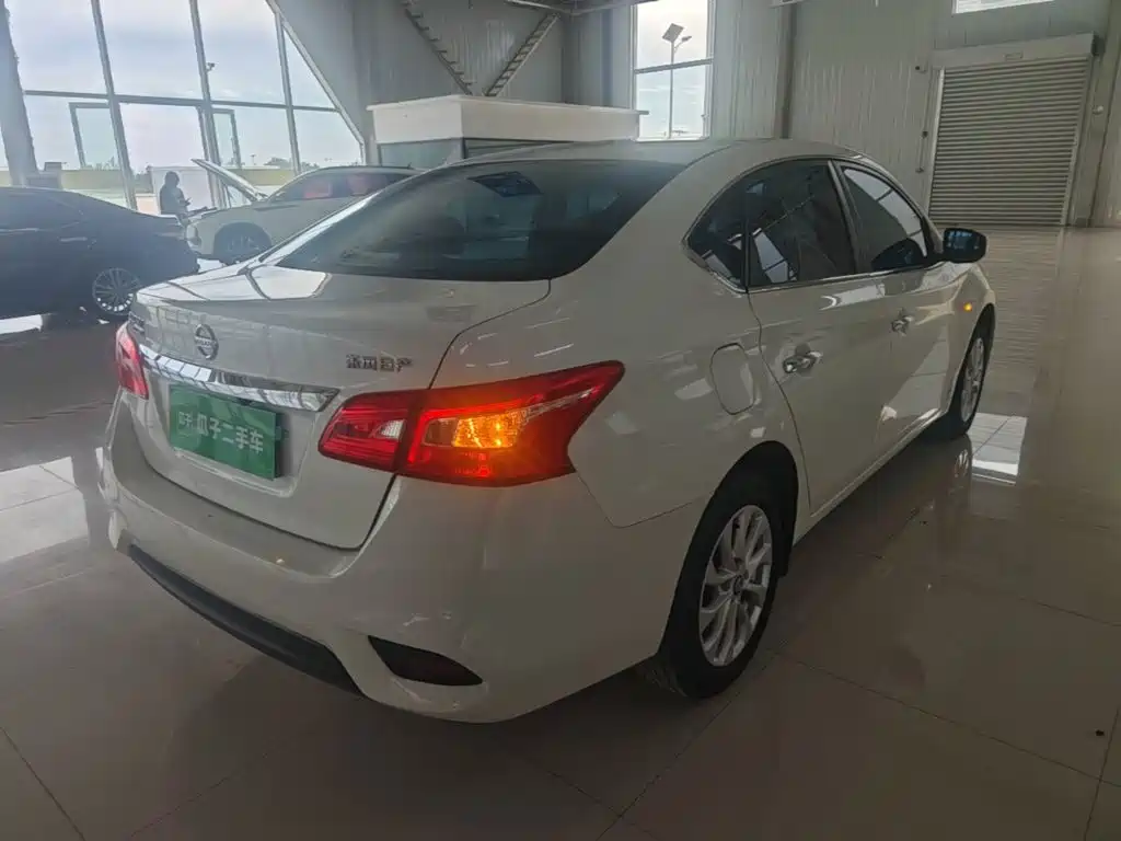 Sylphy Classic 1.6 XE CVT Comfort