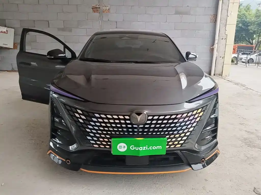 Changan UNI-T 长安UNI-T 2022款 2.0 T 运动版 尊贵型