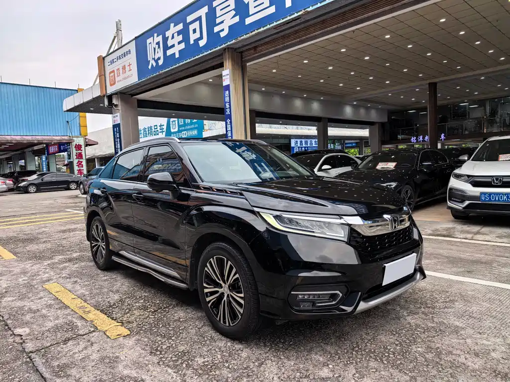 Avancier 370 TURBO 2 WD Luxury