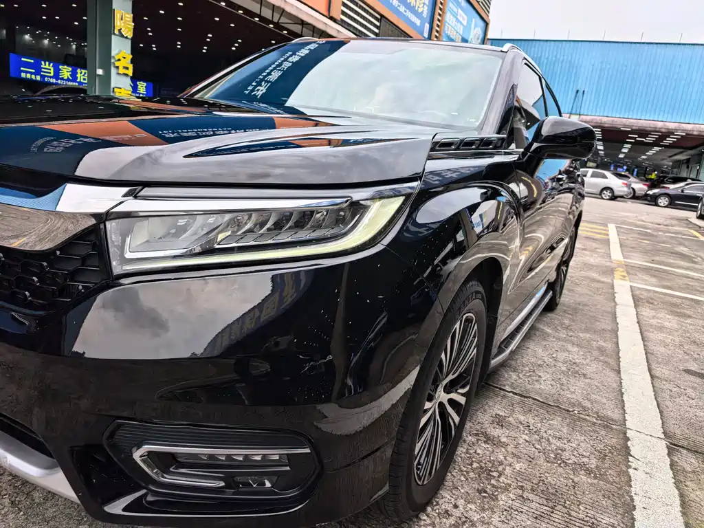 Avancier 370 TURBO 2 WD Luxury