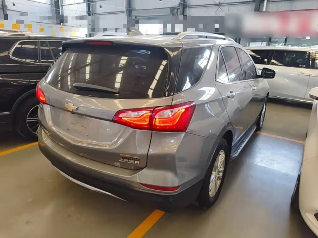 Equinox 探界者 2017款 535 T 自动驭界版