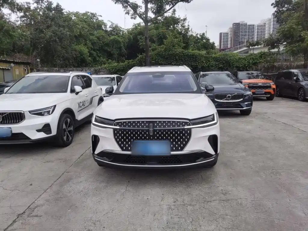Nautilus 2.0 T 4 WD Comfort Supreme