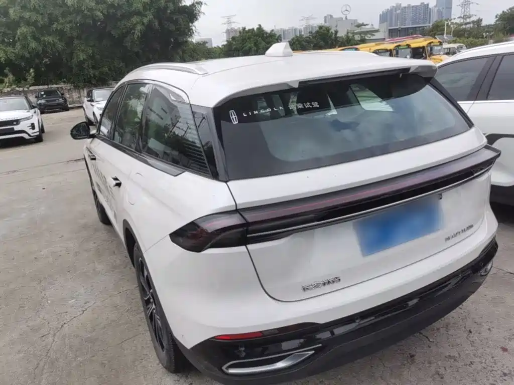 Nautilus 2.0 T 4 WD Comfort Supreme