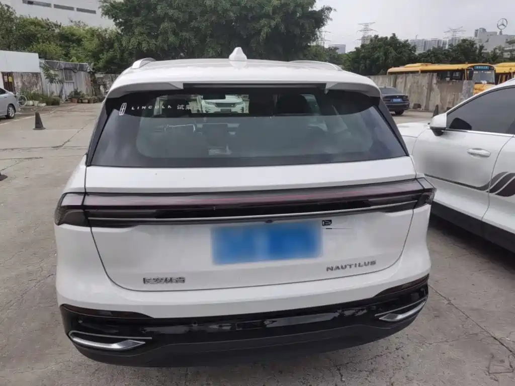 Nautilus 2.0 T 4 WD Comfort Supreme