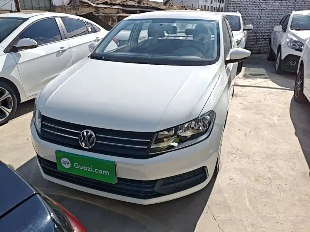 Santana 1.5 L Manual Style