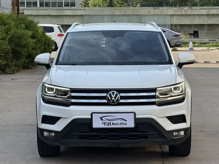 Volkswagen Tharu 280 TSI 2 WD Luxury