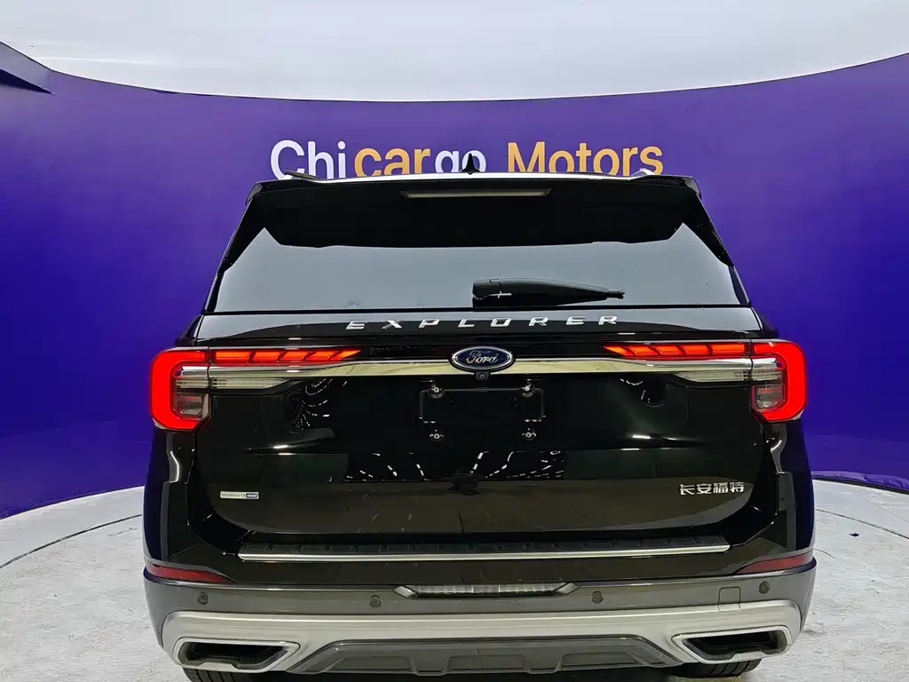 Explorer EcoBoost 285 4 WD Titanium 6-seat