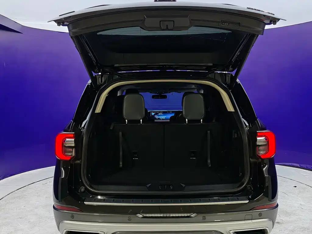 Explorer EcoBoost 285 4 WD Titanium 6-seat