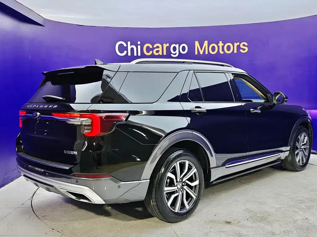 Explorer EcoBoost 285 4 WD Titanium 6-seat