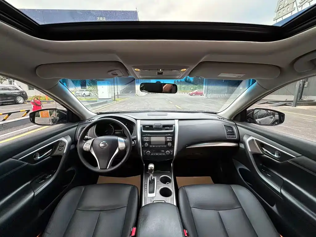 Teana 2.0 L XL Comfort