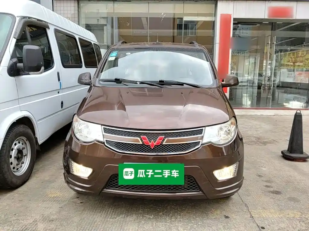 Wuling Hongguang 1.5 L S Standard