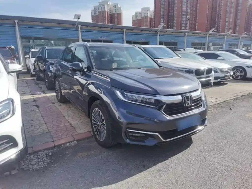 Avancier 370 TURBO 4 WD Premium