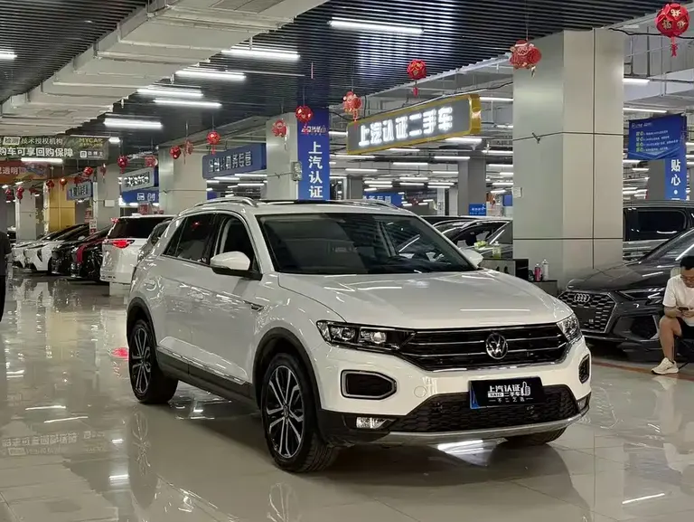 Volkswagen T-ROC 280 TSI DSG 2 WD Comfort Enjoyment PLUS