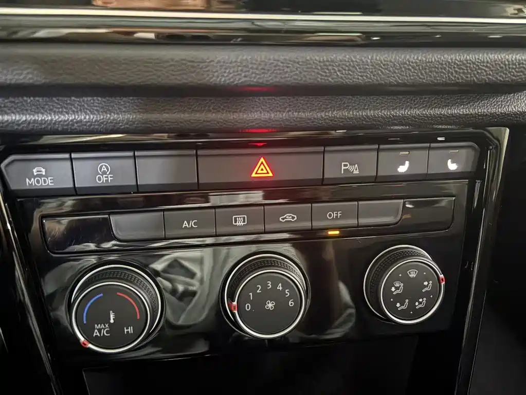 T-ROC 280 TSI DSG 2 WD Comfort Enjoyment PLUS