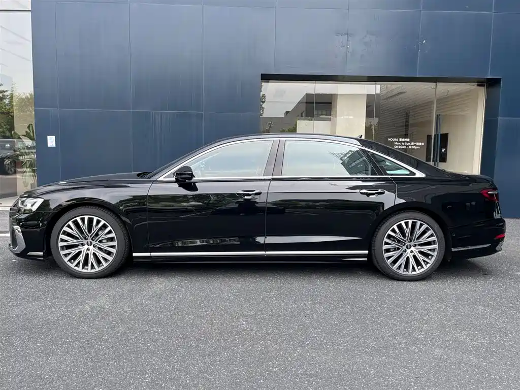 Audi A8 A8 L 50 TFSI quattro Select