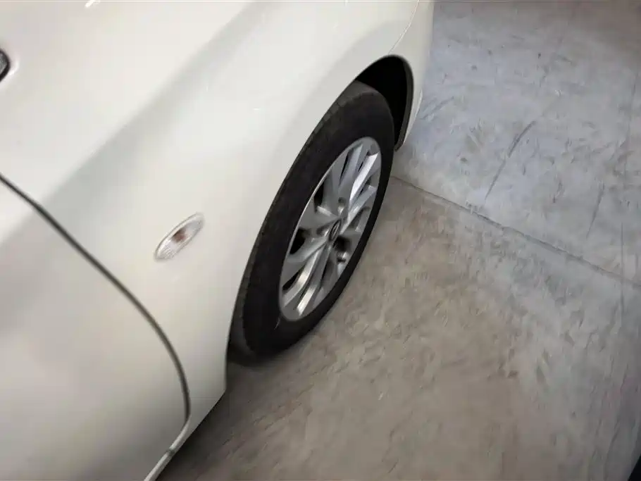 Sylphy Facelift II Classic 1.6 XE CVT Comfort