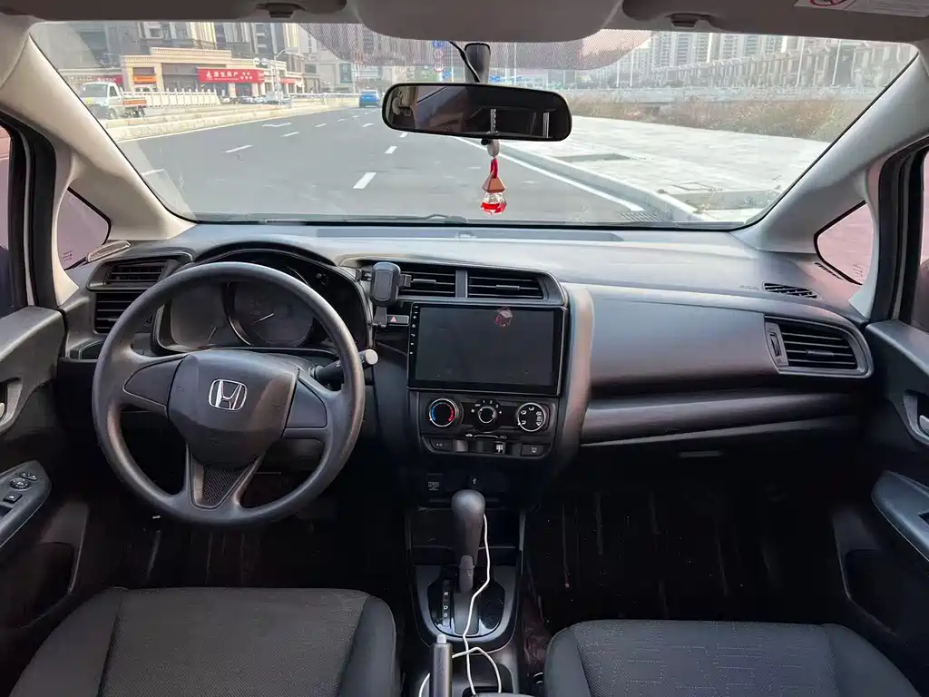 Fit 1.5 L CVT Comfort