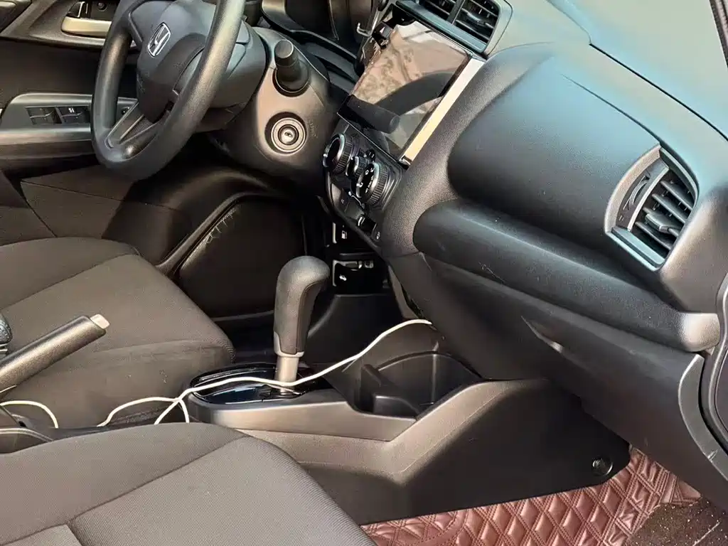Fit 1.5 L CVT Comfort