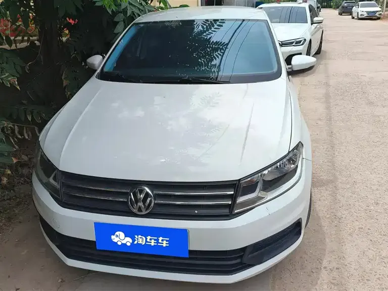 Volkswagen Santana 1.5 L Auto Style
