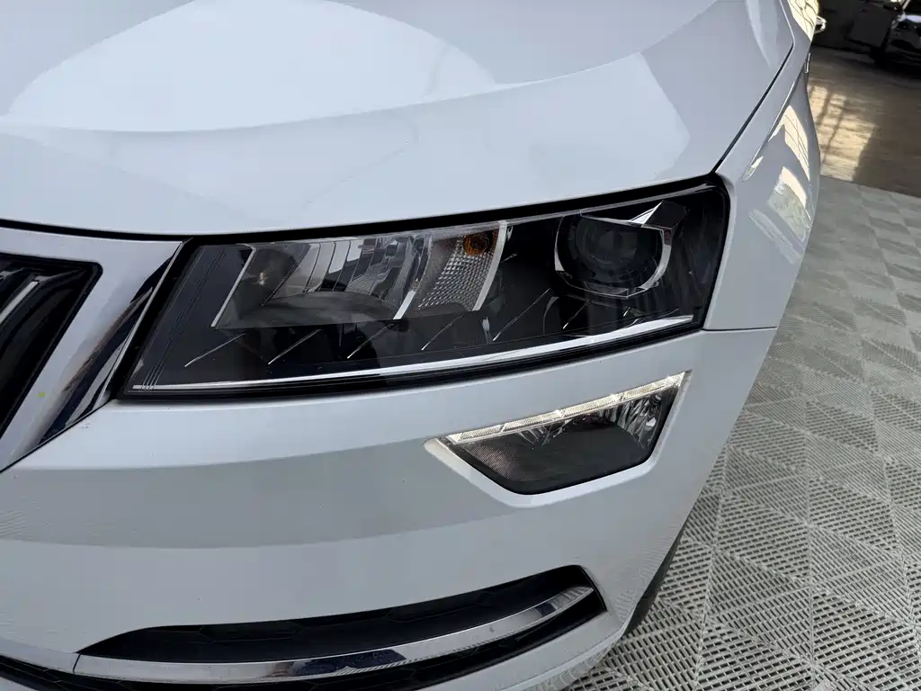 Karoq 柯珞克 2023款 TSI280 智曜版