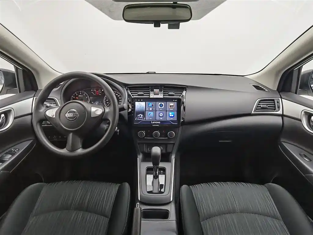 Sylphy Classic 1.6 XE CVT Comfort