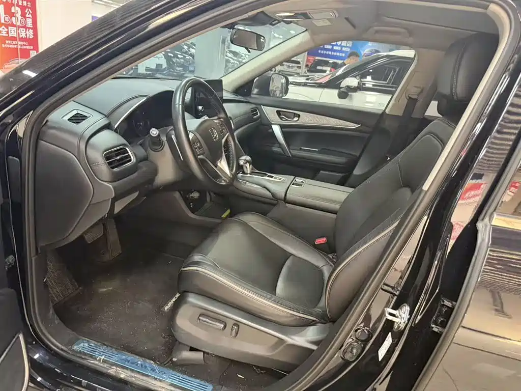 Avancier 240 TURBO 2 WD Smart Enjoyment
