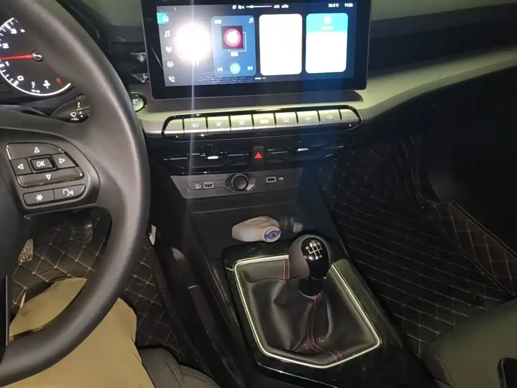 MG5 180 DVVT Manual Style