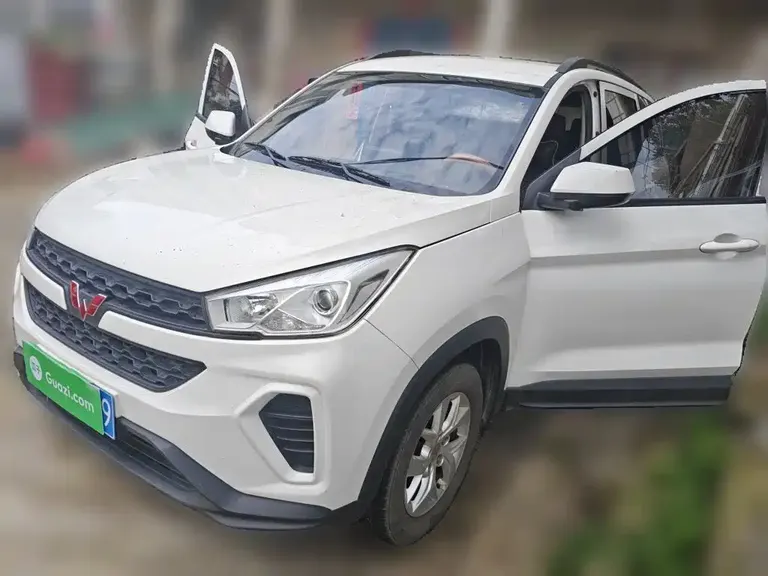 Wuling Hongguang S3 1.5 L Manual Standard CN-VI