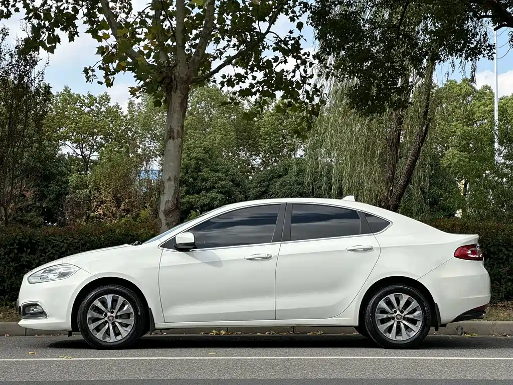 Viaggio 1.4 T Auto Smooth Enjoyment