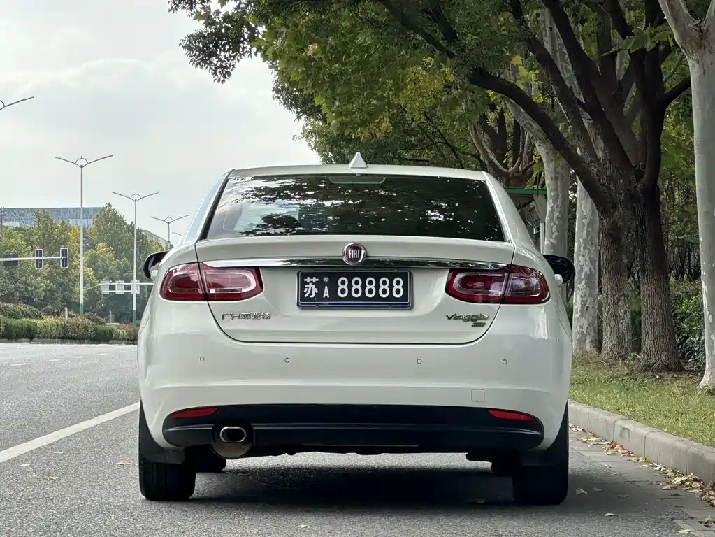 Viaggio 1.4 T Auto Smooth Enjoyment
