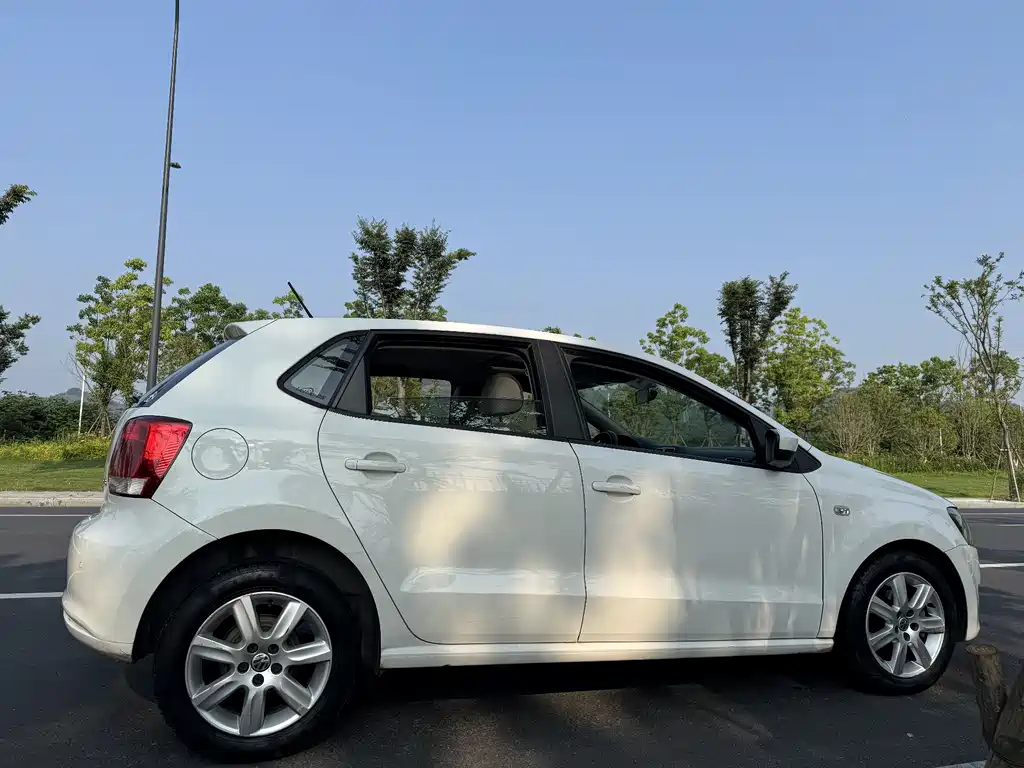 Polo 1.6 L Auto Premium Cool