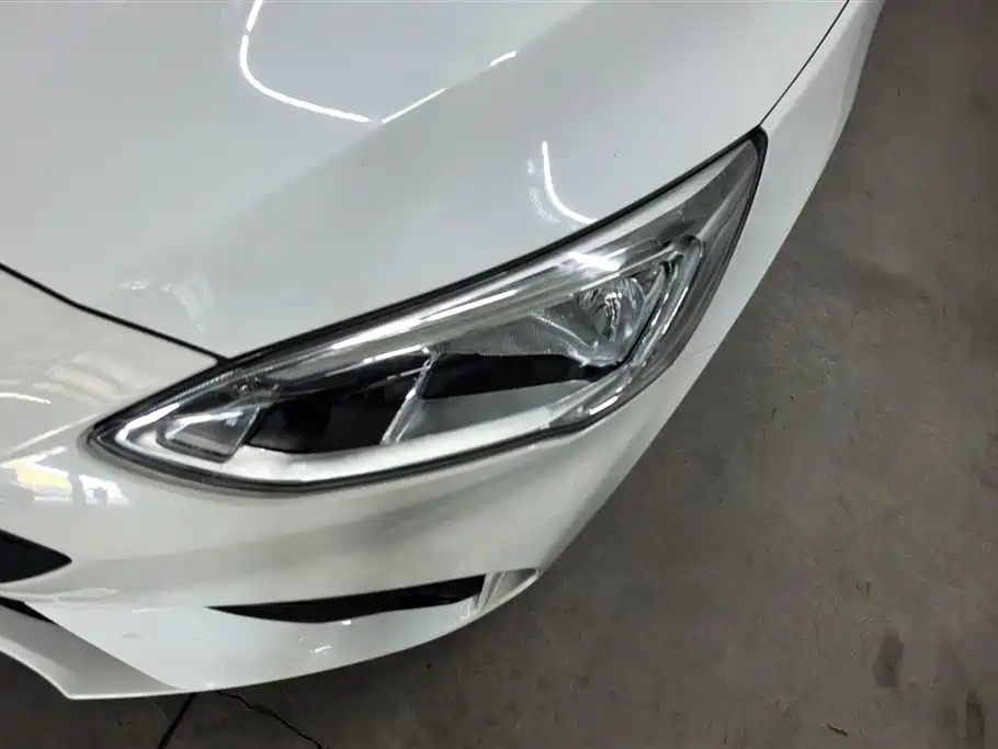 Focus 福克斯 2020款 两厢 1.5 L 自动锋跃型