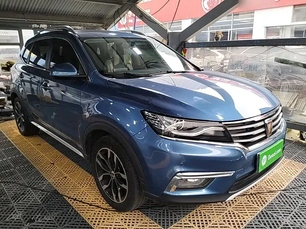 Roewe RX5 20 T 2 WD Auto Internet Smart Enjoyment