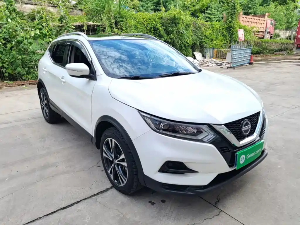 Qashqai Classic 2.0 L CVT XV+ Leading