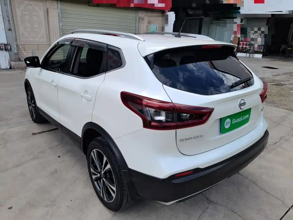 Qashqai Classic 2.0 L CVT XV+ Leading