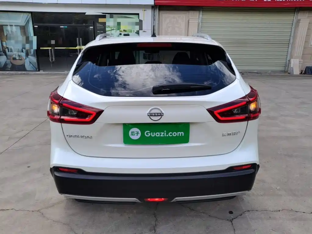 Qashqai Classic 2.0 L CVT XV+ Leading